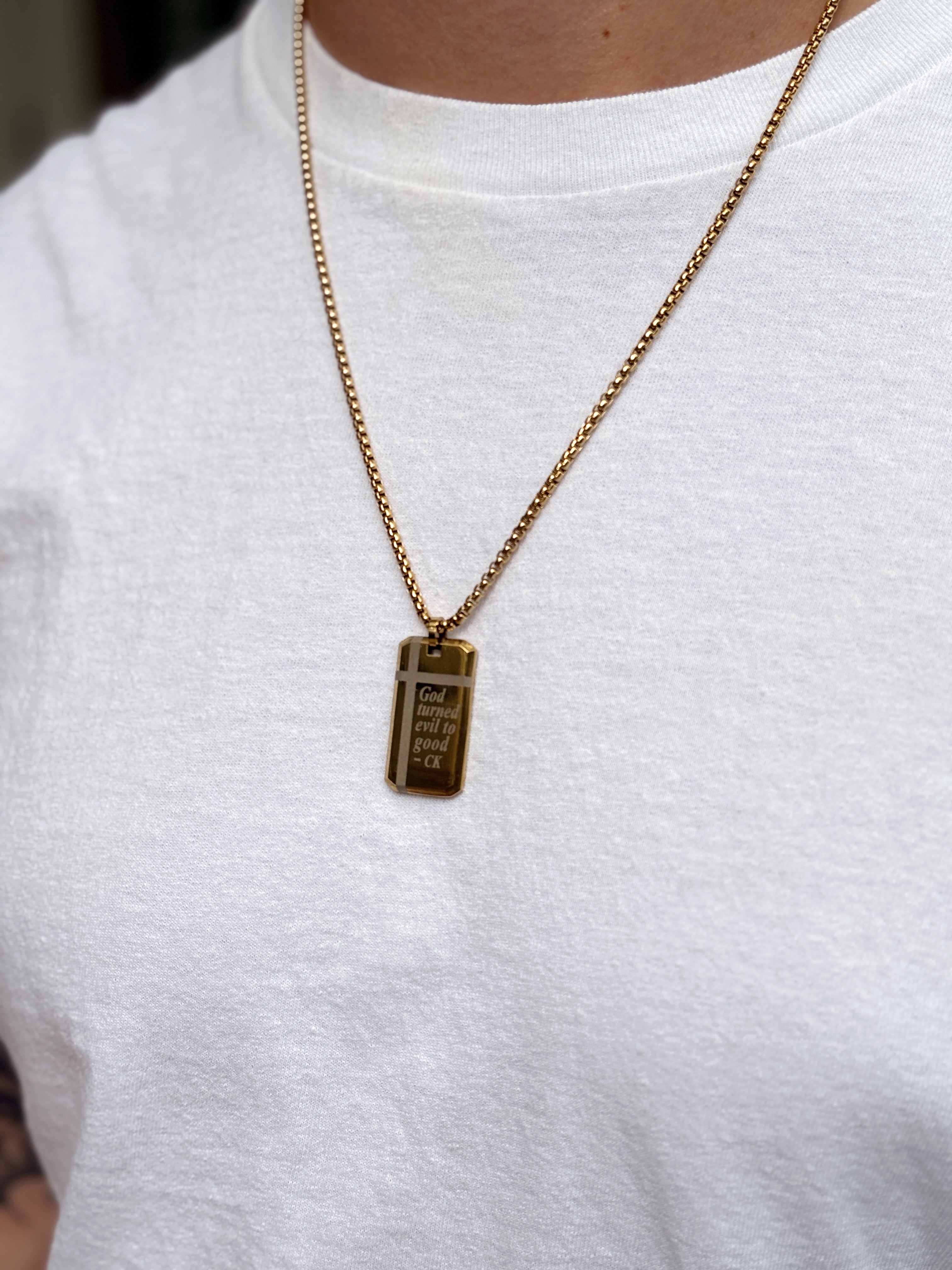 Bold Cross Pendant Necklace (Gold)